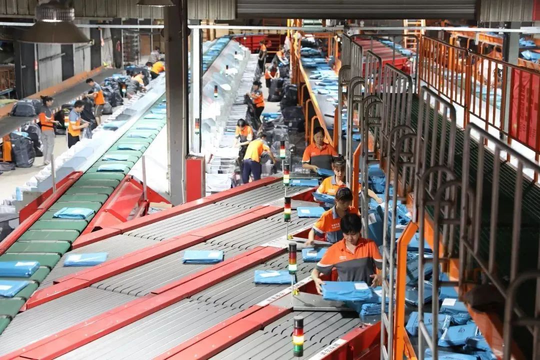 拒绝躺平的申通快递，逆袭的唯一途径是什么？