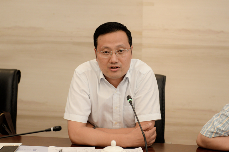 南京某高校领导与已婚人妻开房酣战5小时，结束后腿都软了