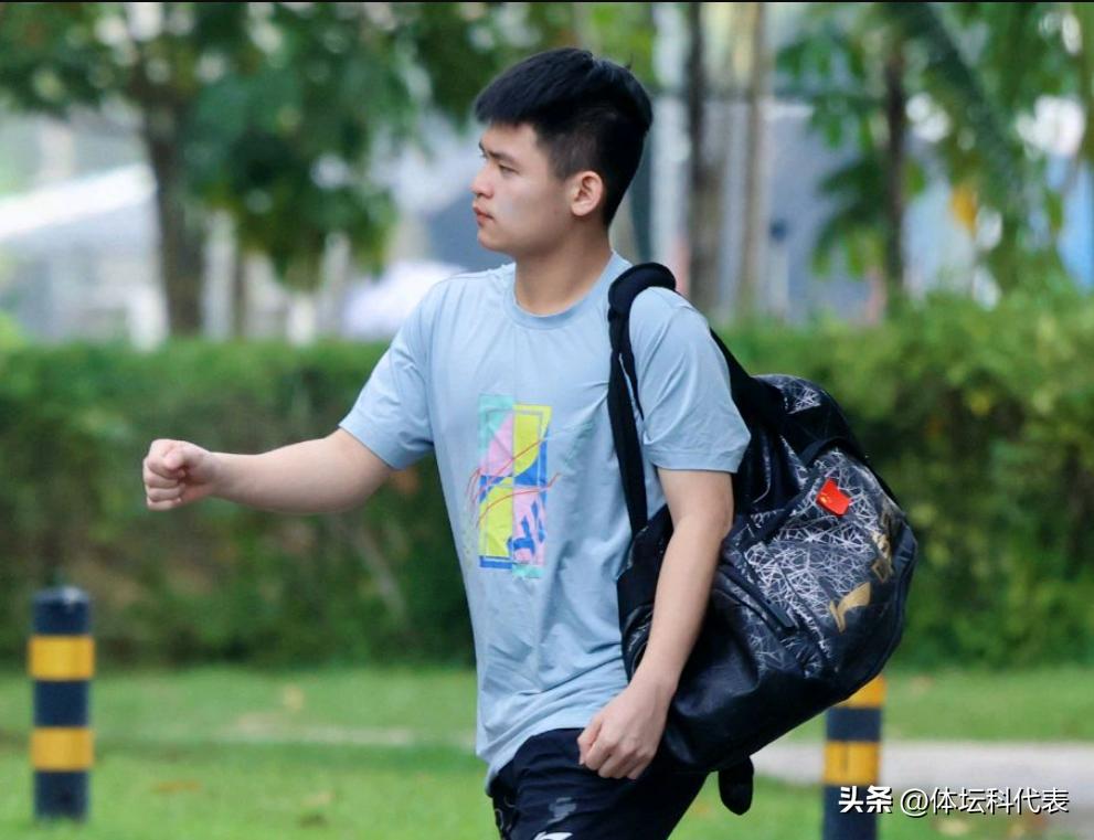 王楚钦将和张本智和争冠几点比赛,王楚钦与张本智和8进4决赛