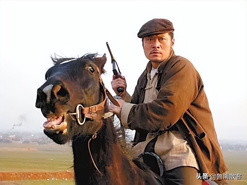 铁道游击队大队长洪振海英雄事迹,铁道游击队洪振海事迹演讲背景