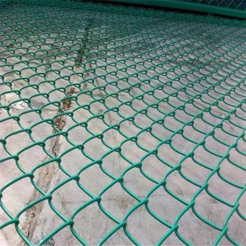 体育场勾花护栏各种规格定制,勾花体育场围网设计