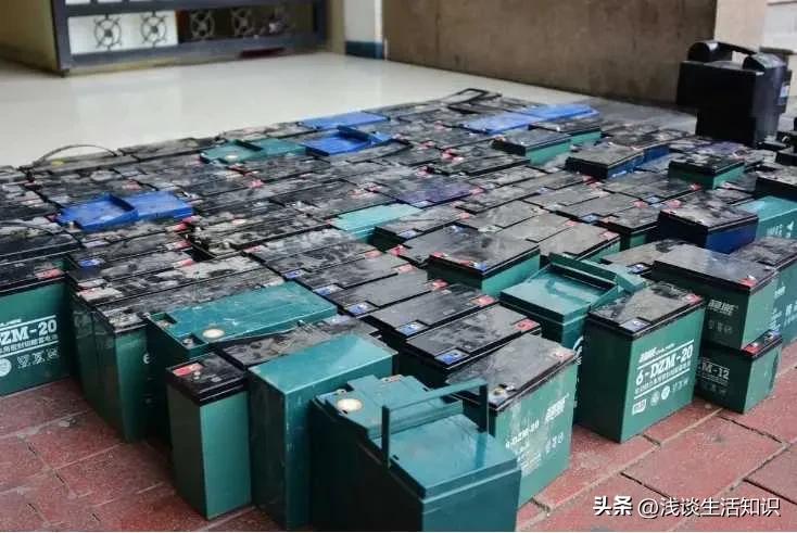 电动车一加油就掉电是什么问题,电动车充满后加速就掉一格电