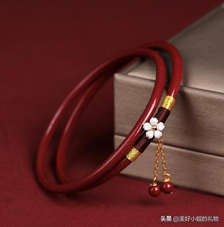 母亲节礼物40-50岁实用首饰套装,母亲节首饰礼物推荐