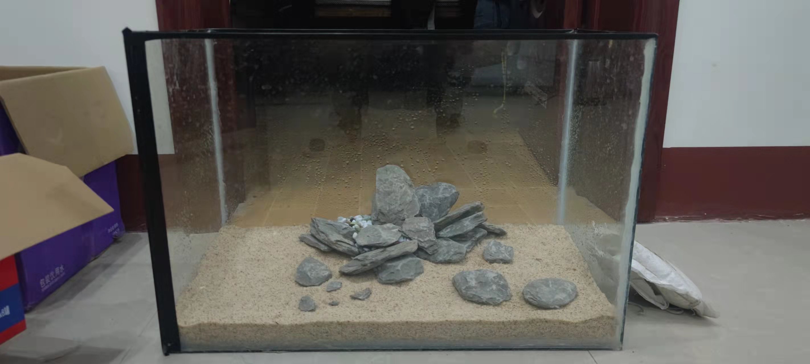 惠州老式陶瓷缸造景流水养鱼教程,新手养鱼在小鱼缸里面怎么造景