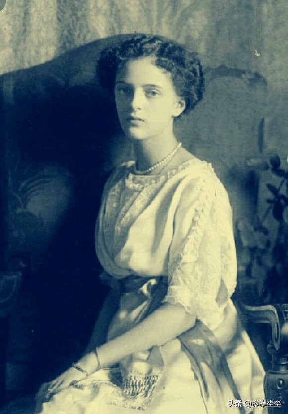 罗曼诺夫莫斯科,罗曼诺夫娜塔莎身材