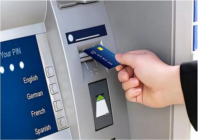 银行存定期存款技巧最新,到银行存款一次性存5万利息高吗