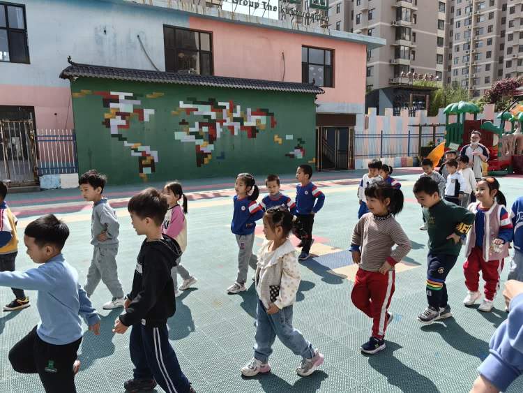 胜利桥街道三丰园社区新时代文明实践惠民帮帮团理论宣讲