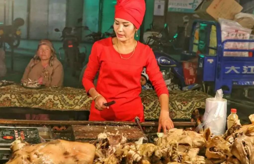 在乌鲁木齐每个人的生活都不容易,在乌鲁木齐生活好吗