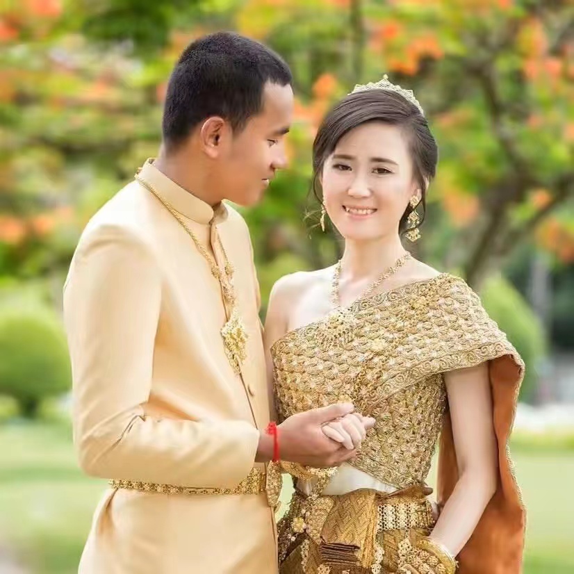 东*姑北**娘国外旅游，小7岁导游对她念念不忘，两人结婚5年后怎么样