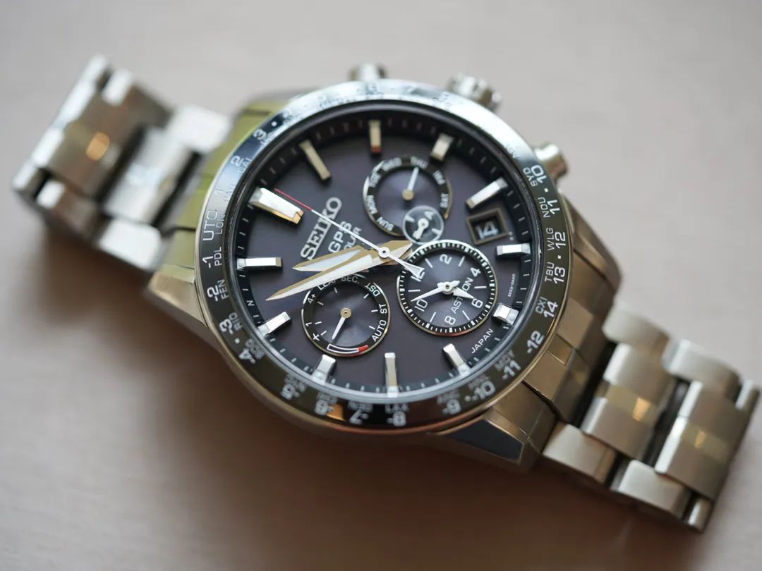 精工seikoastrongps太阳能手表,精工石英表秒针视频