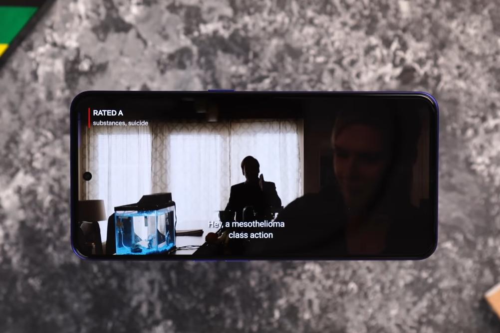 1749元满足“五年”用机需求，12GB+256GB+80W+IMX766，跑分80万