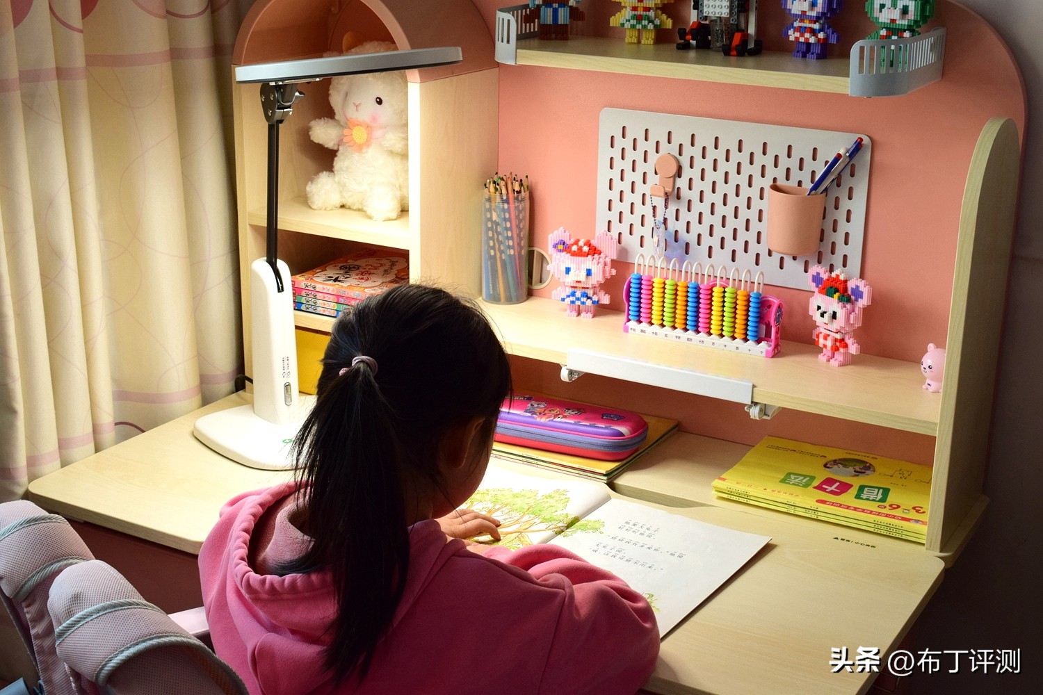 台灯的选择预防近视,NIR红光护眼灯技术