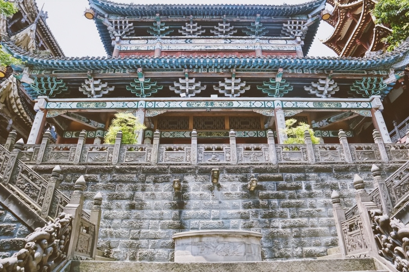 去重庆必看的旅游攻略,山城重庆旅游必去推荐