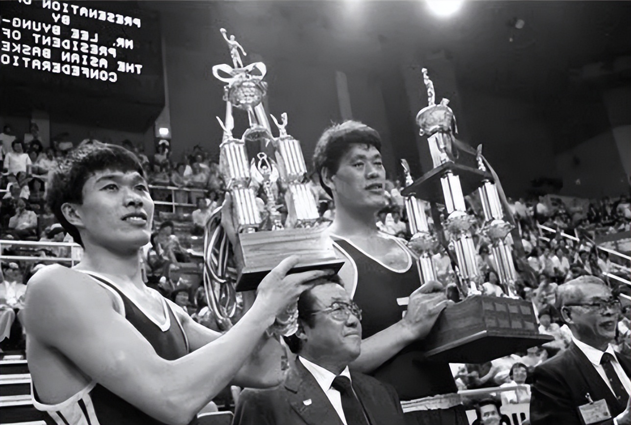 原篮球运动员穆铁柱现况,篮球名人穆铁柱身高是多少