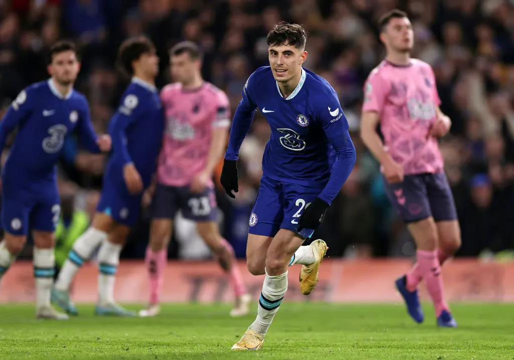 英超热刺1-2遭维拉逆转,英超积分榜热刺逆转阿森纳