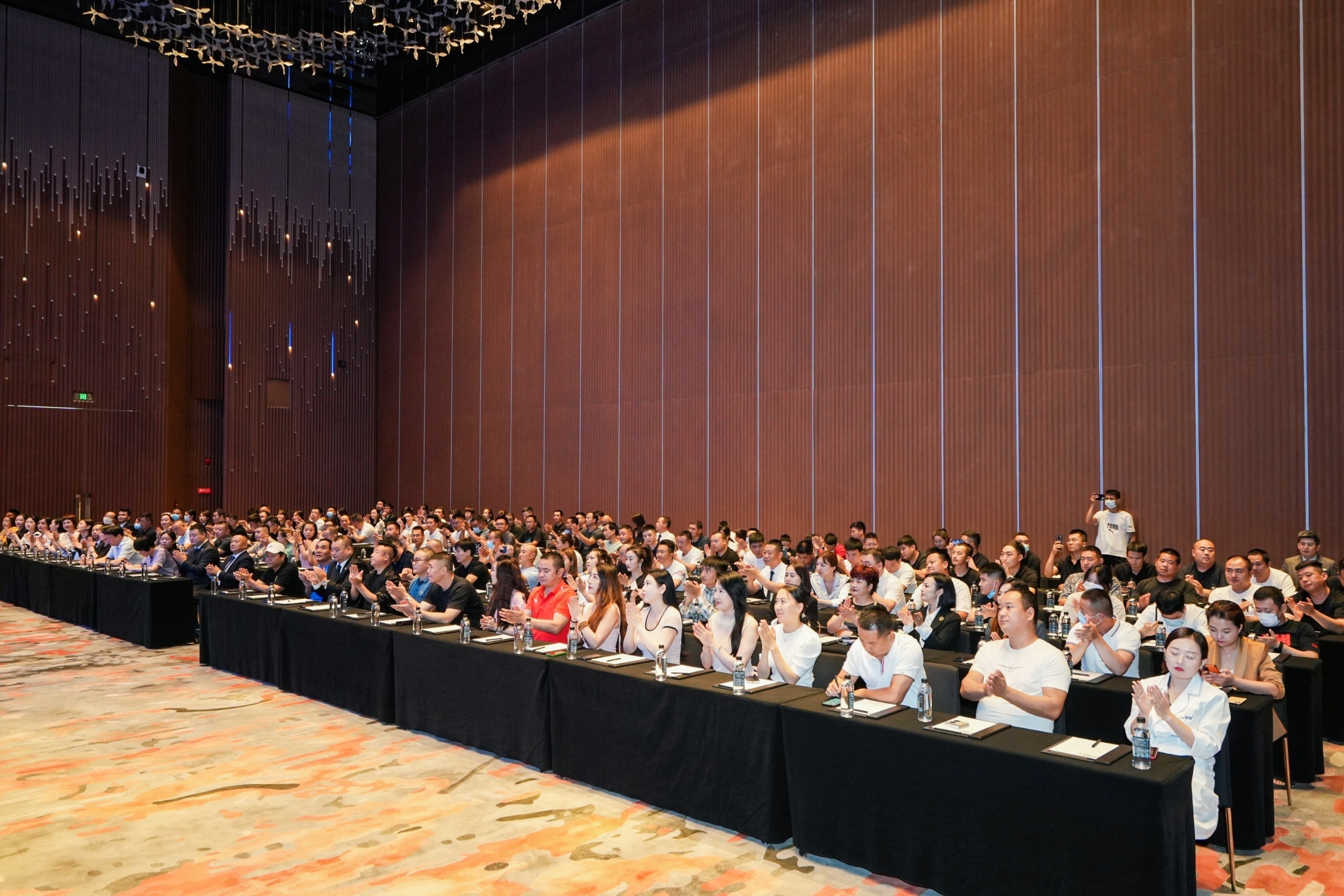 中国品牌发布会,中国品牌发布会直播