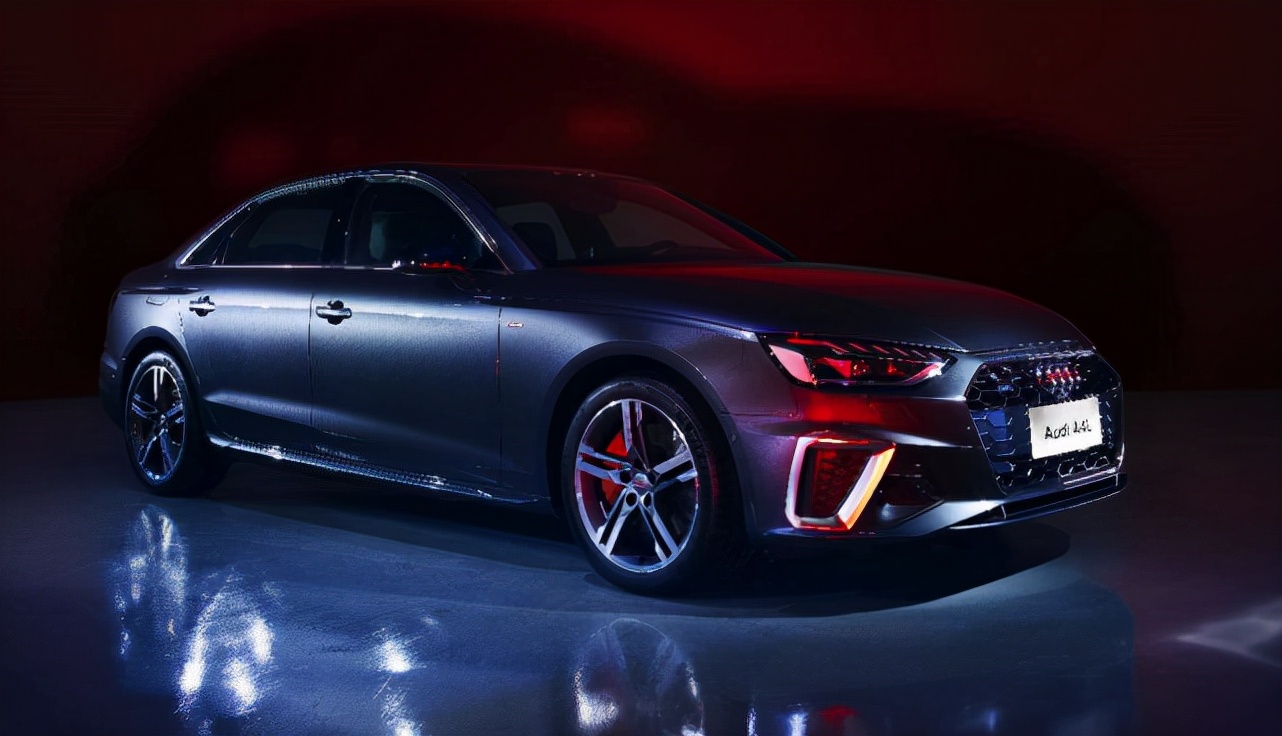 奥迪a4l一年用车成本,奥迪a4l一年折旧多少