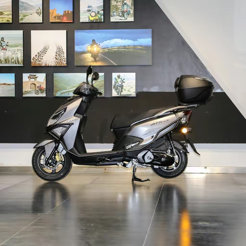 afr125发动机和uy125发动机哪个好,铃木uy和豪爵afr哪个发动机好