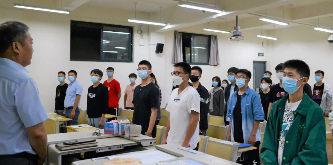 郑州考研机构哪个比较靠谱,郑州考研培训班新东方2021价格表