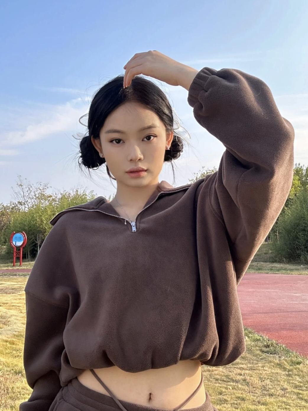 今年冬天流行显脸小的新款发型,今年流行的冬季发型减龄