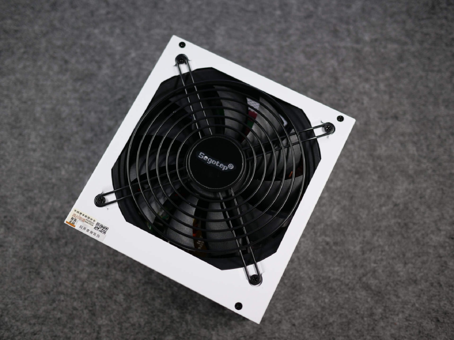 华硕gt502机箱教学,华硕tuf502弹药库机箱装机视频