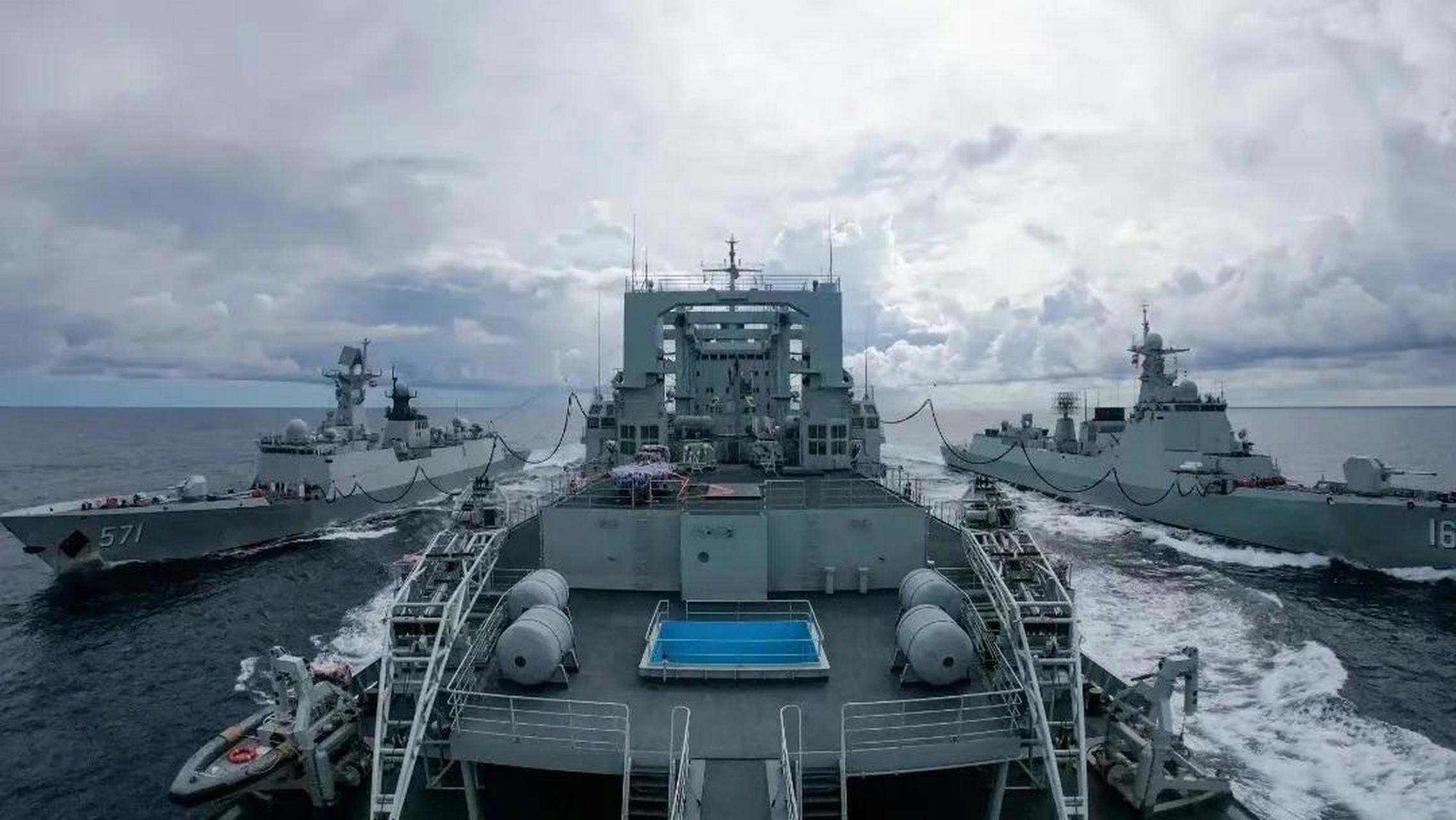 涓浗涔颁箤鍏嬪叞鑸┖姣嶈埌,鍚戜箤鍏嬪叞璐拱澶氬皯鑹樿ˉ缁欒埌