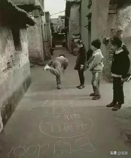 70年代一台12寸黑白电视430元，放到现在相当于多少钱？