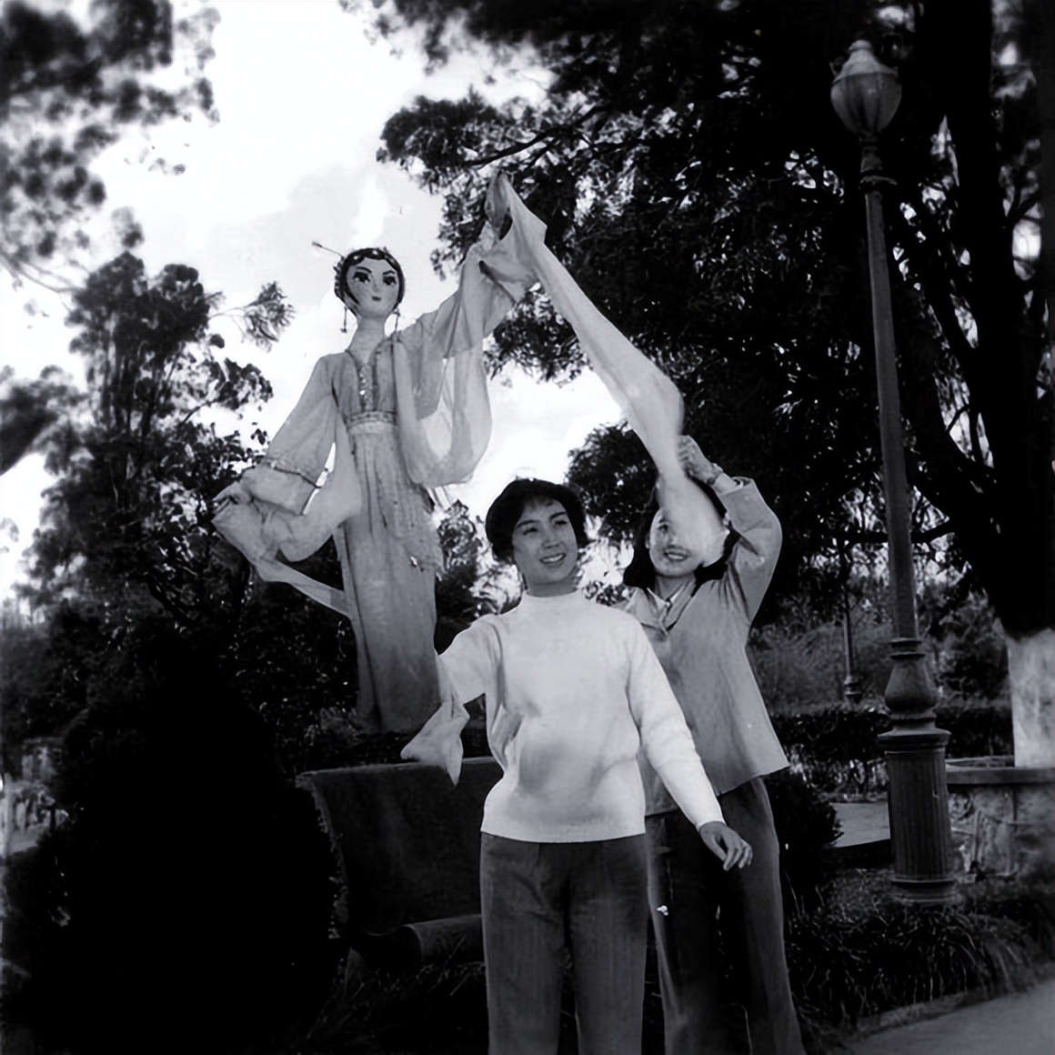 电影演员俞平年轻时照片,80年代清纯影星图