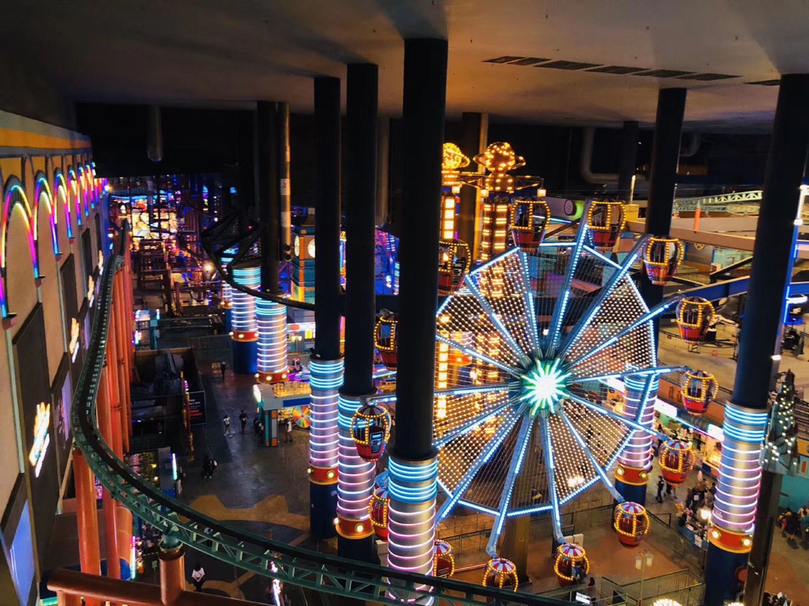 福隆港好吃美食推荐图片,马来西亚猪杂粥