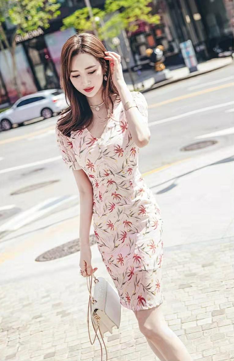 雪纺浅黄色短包臀裙图片,雪纺包臀裙白色短最新样式