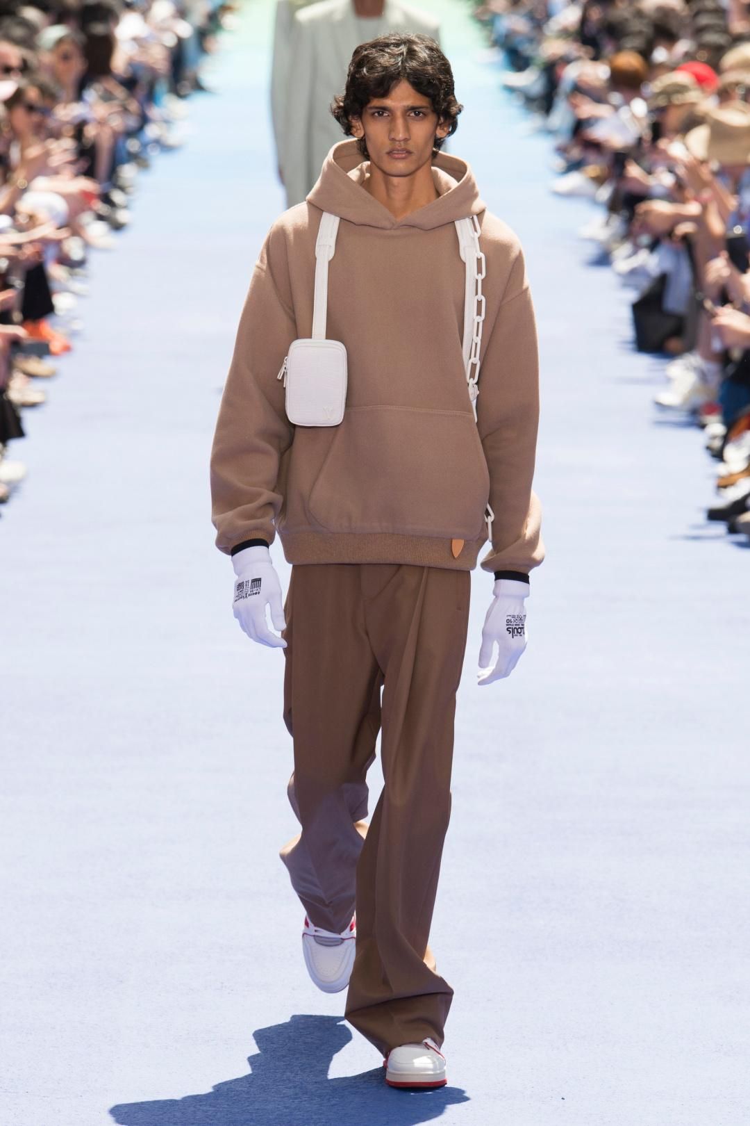 lisa和celine的穿搭风格,celine和lisa要到期了吗