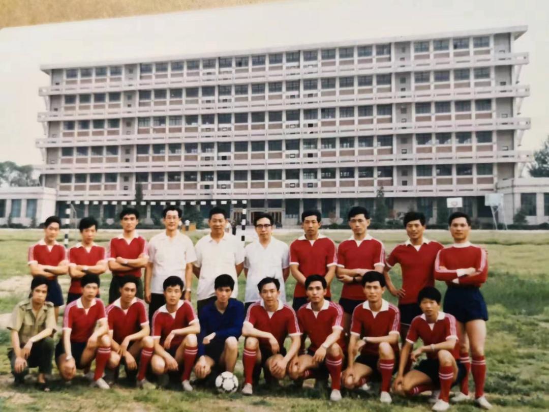 军营趣事段子,军营轶事完整版