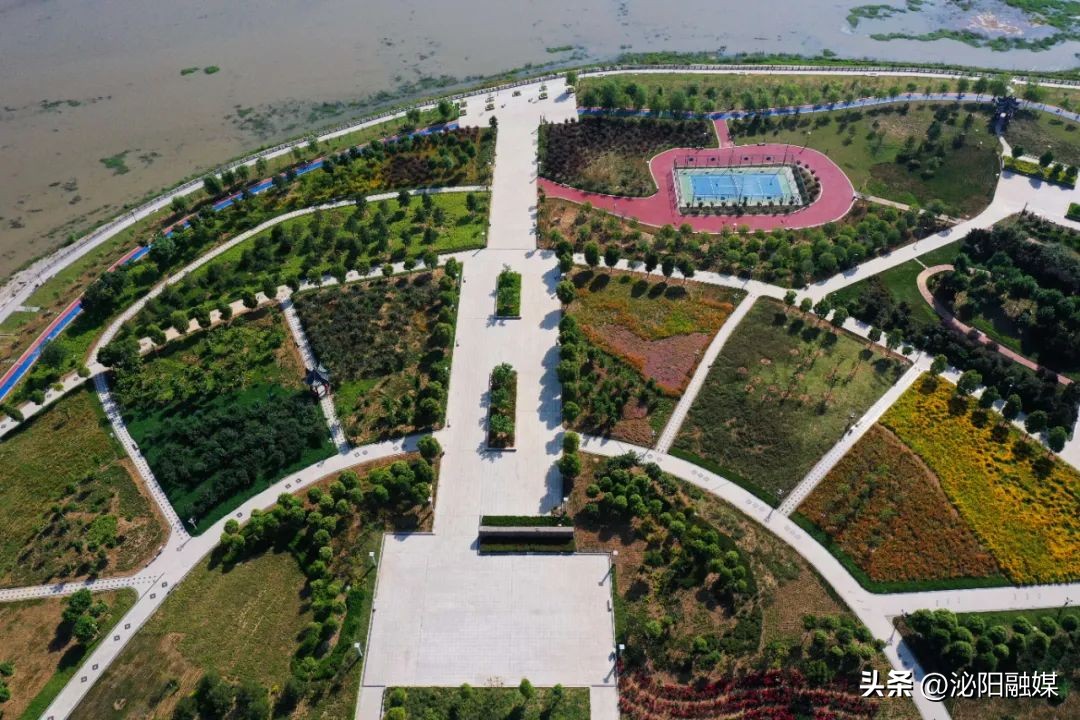 月儿湾跳舞音乐,月儿湾公园跳舞