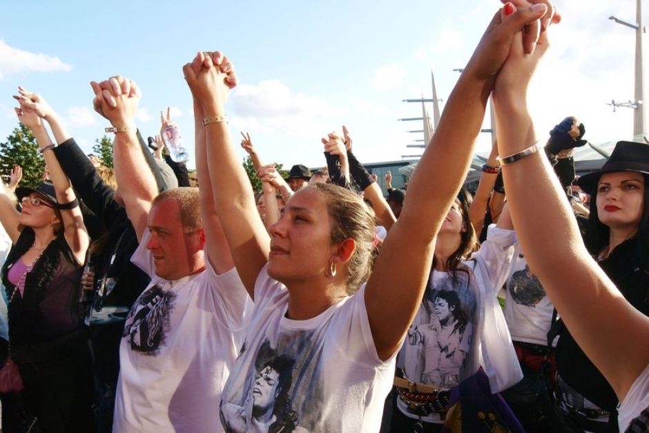 回顾迈克尔杰克逊的传奇人生,迈克尔杰克逊追忆动画版