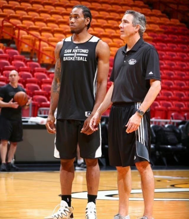 湖人老板珍妮巴斯最新消息,湖人老板珍妮巴斯宣布择偶标准