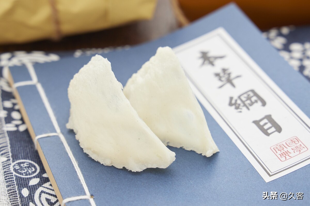 四川村民悬崖绝壁采燕窝,煮成“富贵汤”,为何只给外人喝?