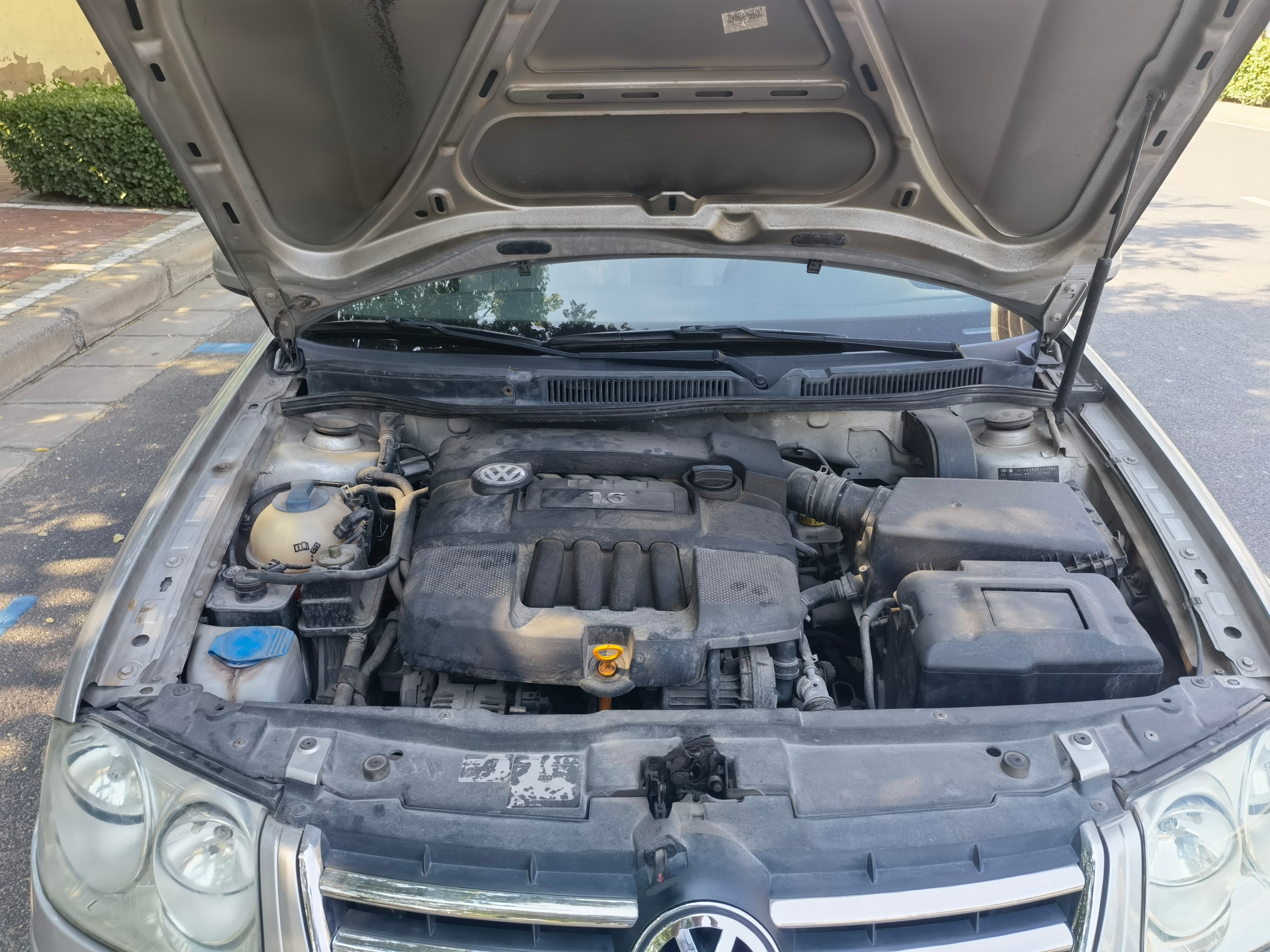 19年6万公里新宝来还值多少钱,宝来前保险杠喷漆多少钱一个