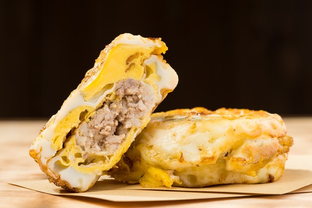 小伙汉堡创业故事,地摊鸡蛋汉堡创业感受