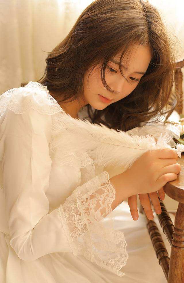 最好用的美白霜排名第一是哪款,大牌抗老美白霜推荐