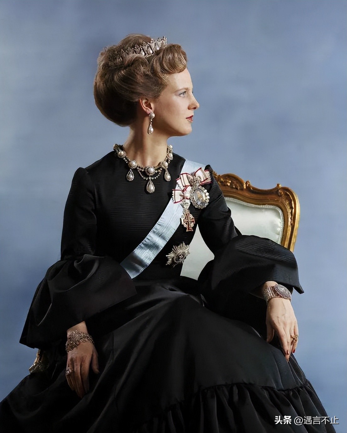 丹麦村里的小叔子爱上了嫂子？大女主女王：我从不信八卦和童话