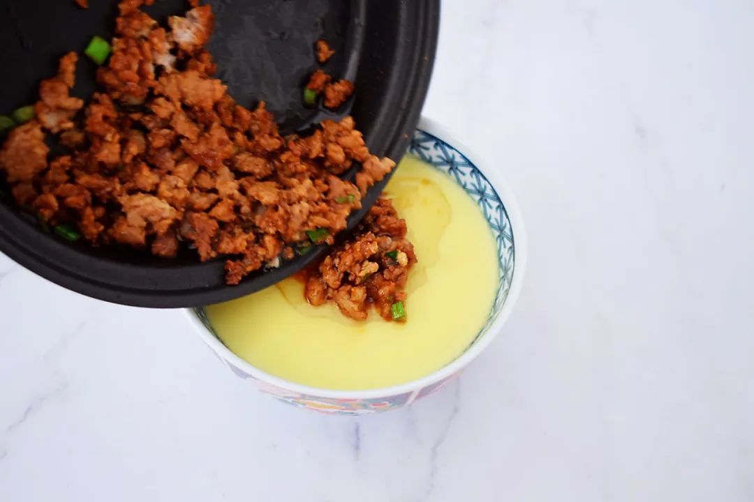 鸡蛋能做什么又好吃又简单的美食,鸡蛋都可以做什么简单的美食