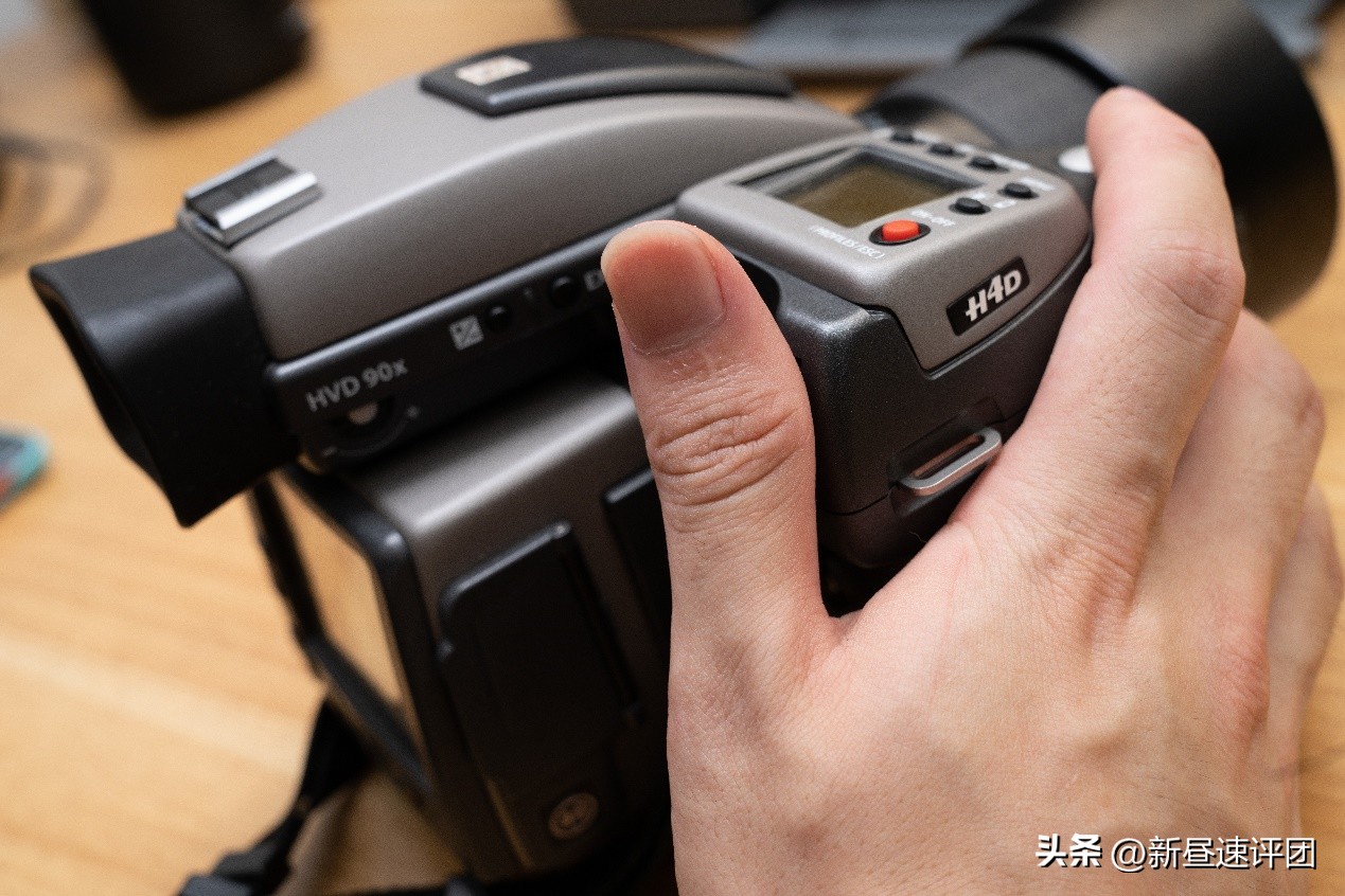 鍝堣嫃涓敾骞卙4d闀滃ご,鍝堣嫃鐩告満h4d-200ms