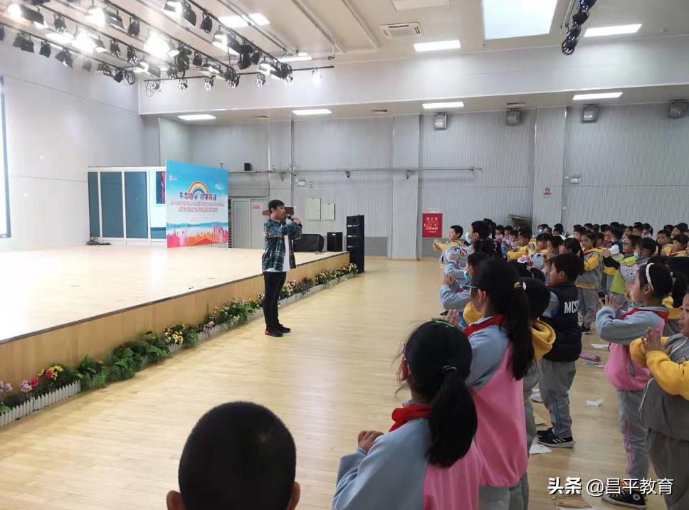 要让戏曲圈粉年轻一代,传统戏曲直播间里圈粉无数