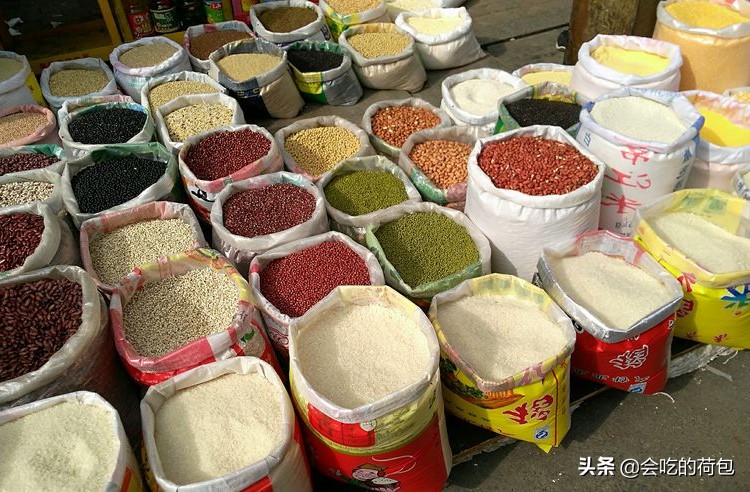 家有存粮心里不慌原因,家庭存粮的方法与技巧