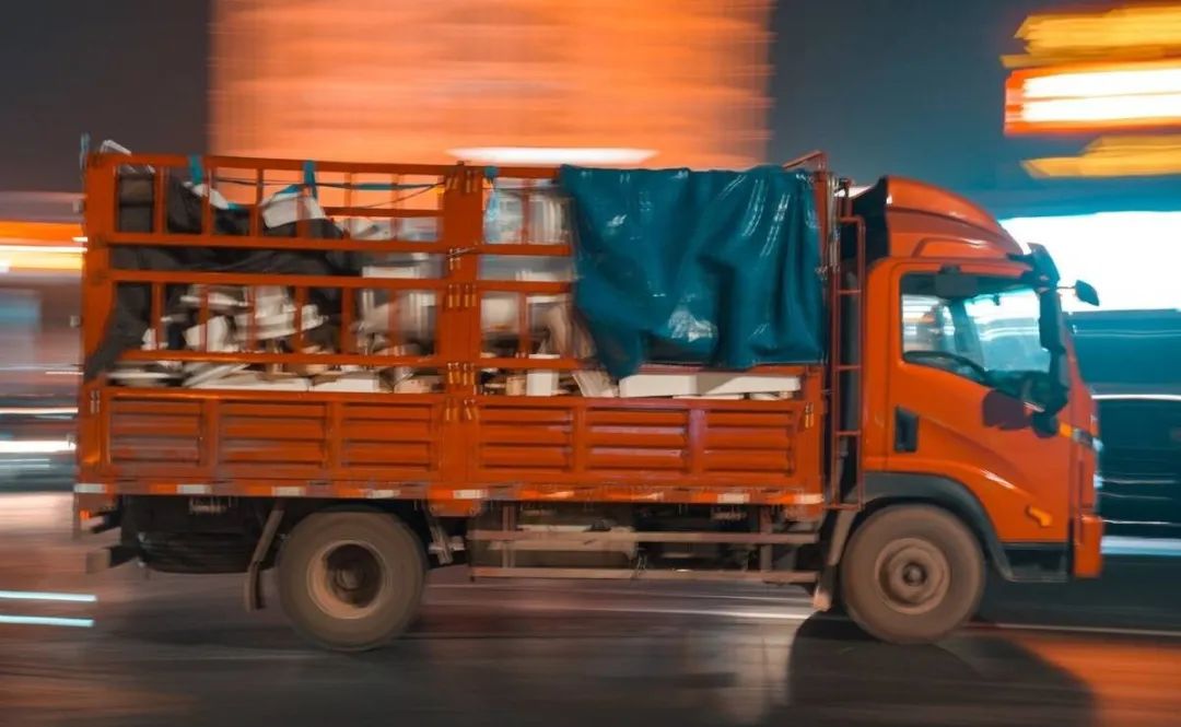 雇佣司机开车出事故保险怎么处理,雇的司机发生事故怎么处理