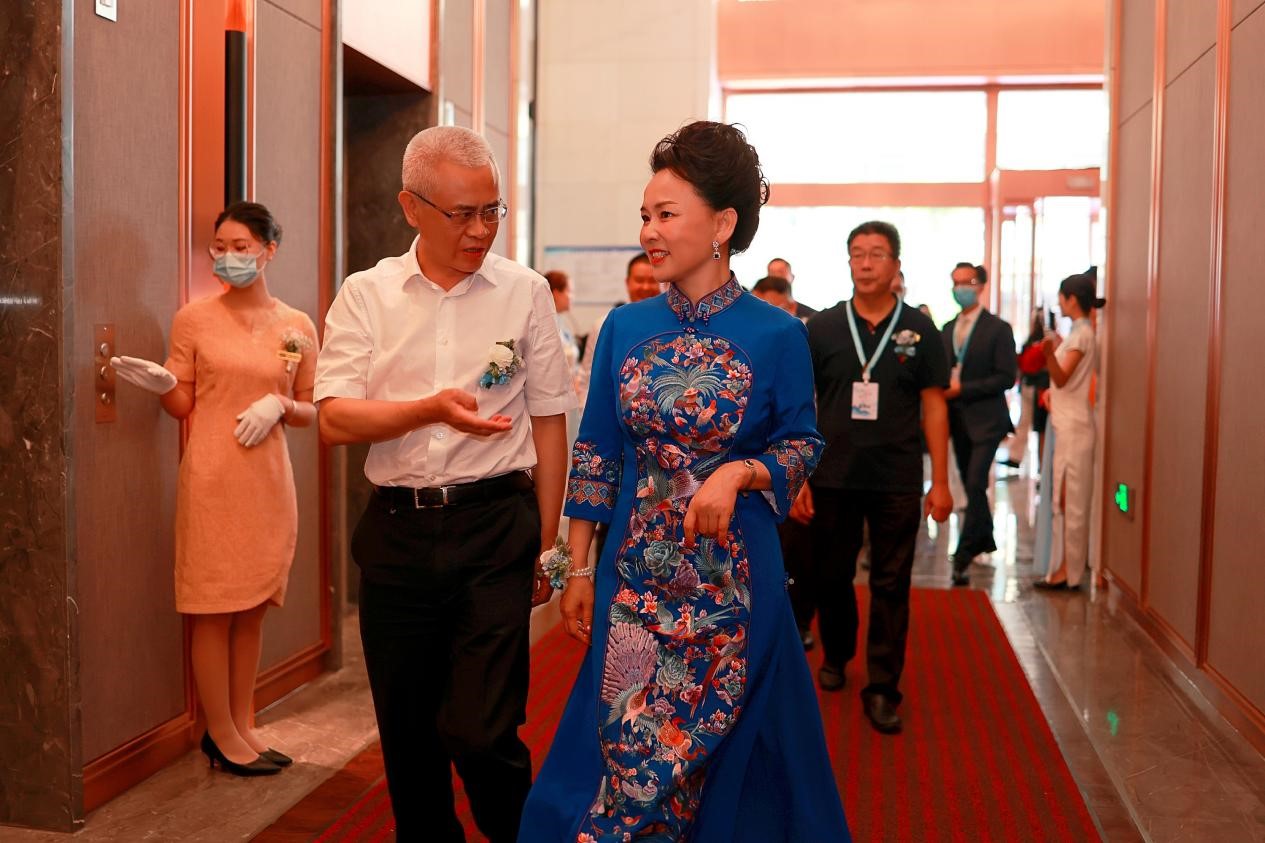 山东蓝海酒店集团入川力作，成都蓝海御华饭店闪耀揭幕