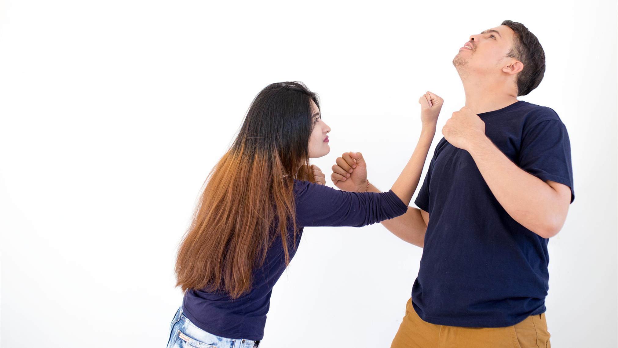 老公弟弟欠我们钱要怎么开口要,老公弟弟欠钱哥哥需要还吗