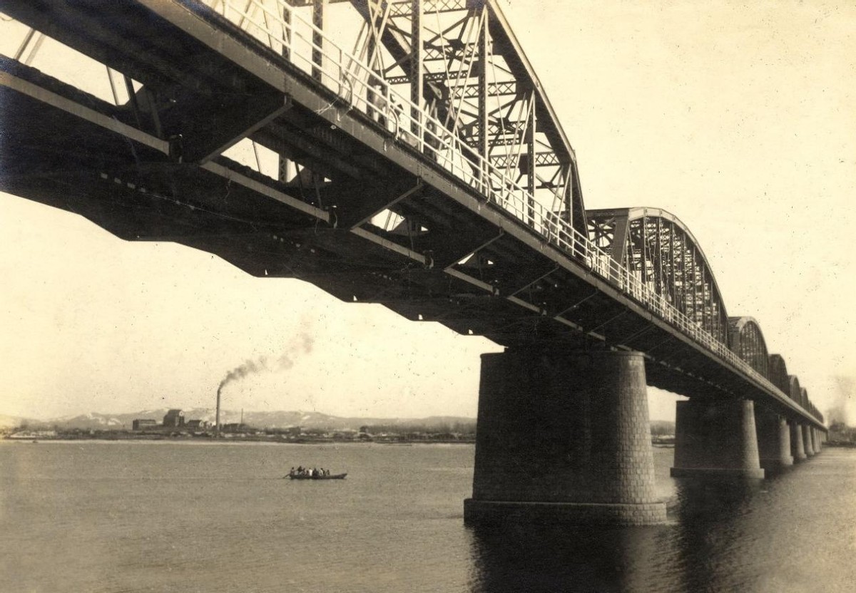 鏃ユ湰瀹夊閾佽矾寤鸿,瀹夊閾佽矾鍘嗗彶