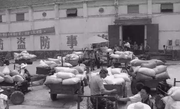 交公粮，农村人难以忘却的记忆