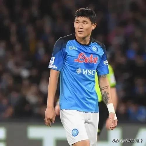 目前28岁以下五名最佳防守球员！谁能达到范迪克、拉莫斯的高度？